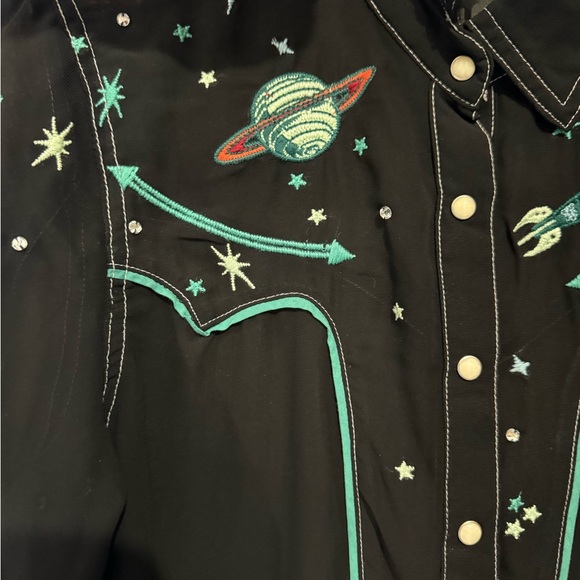 Double D Ranch Space Blouse - Picture 3 of 10